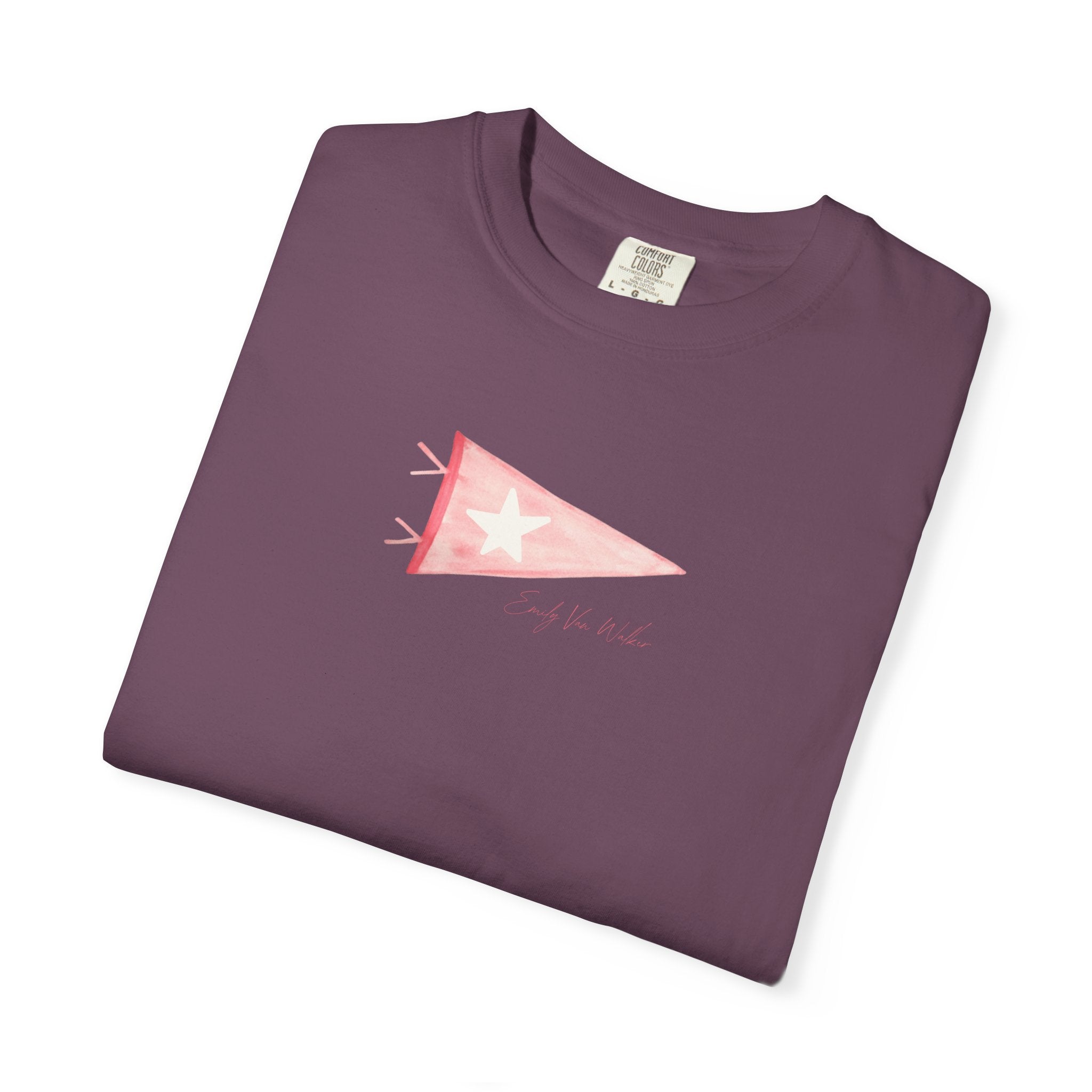 Star Pennant - Comfort Tee